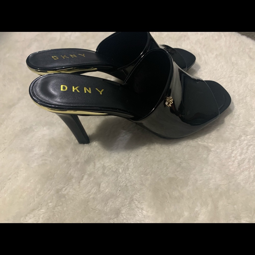 Dkny black heels